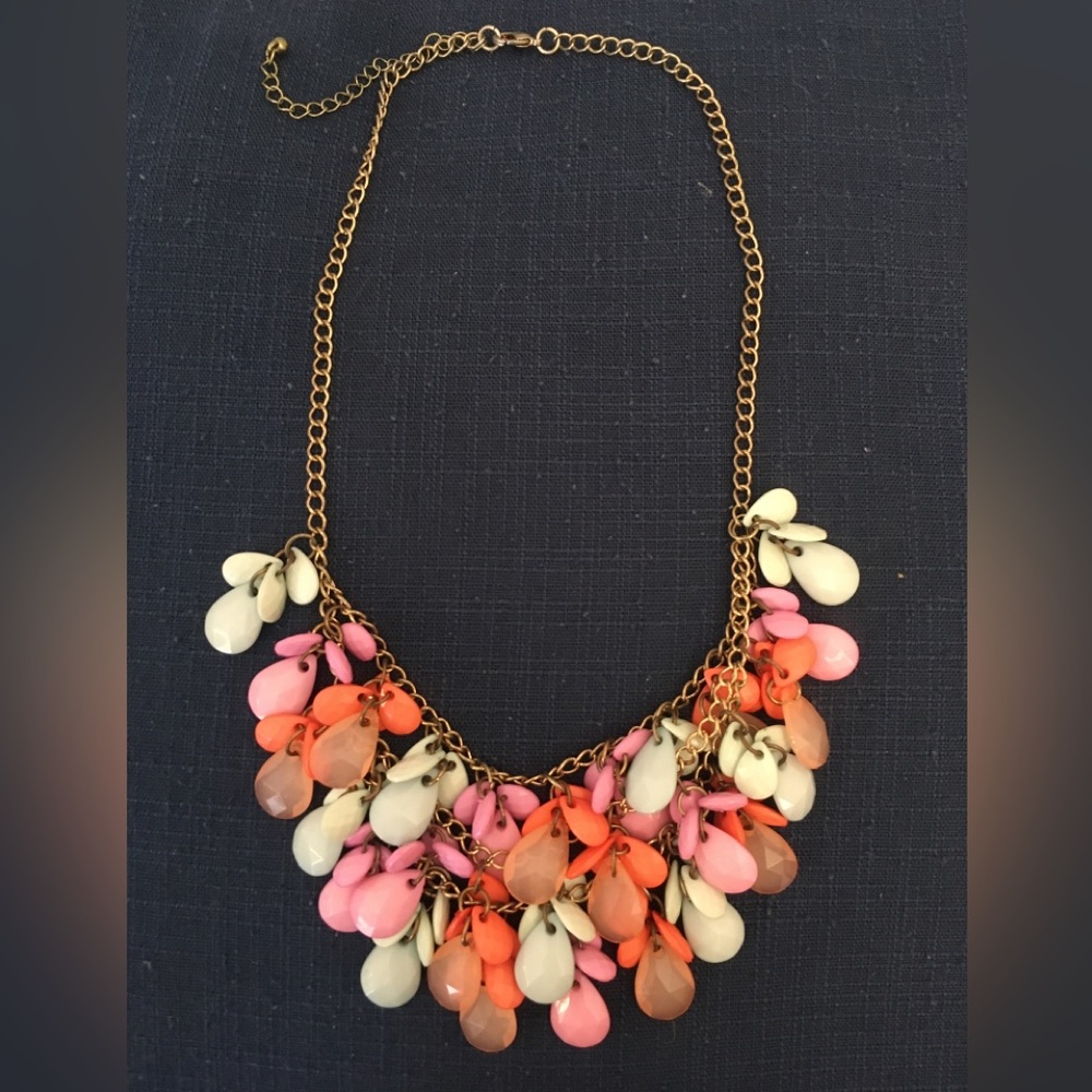 Necklace multi color